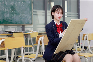 美術(shù)設(shè)計(jì)與制作